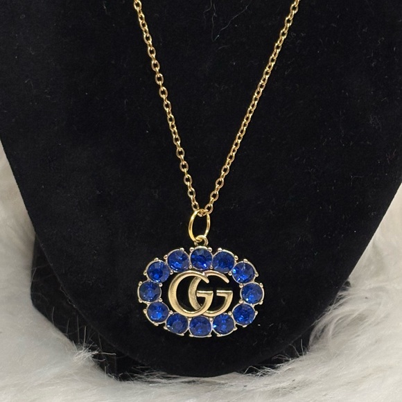 Gucci stamped zipper pull on unbranded necklace - Picture 1 of 4